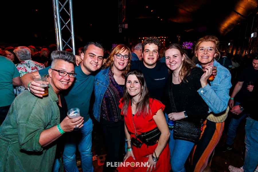 Publiek Bewerkt    (48)